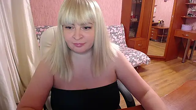 -MeowMeow online show from 10-05-25, 02:19