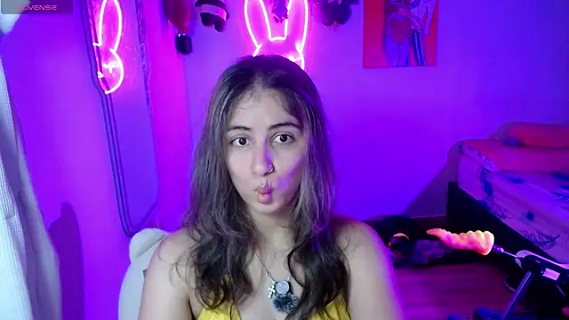 Snapshot of valentina_angel chatting on 06-12-26, 03:59 valentina angel online show from 06-12-26, 03:59