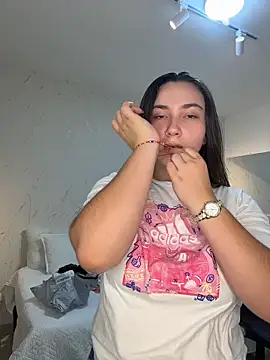 ava blue online show from 06-10-26, 07:37