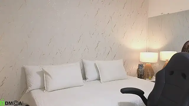 ava blue online show from 01-12-26, 07:42