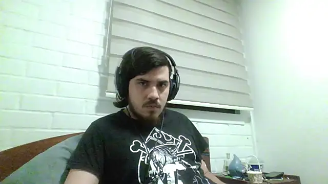 Snapshot of hung_weeb chatting on 06-13-26, 02:42 hung weeb online show from 06-13-26, 02:42
