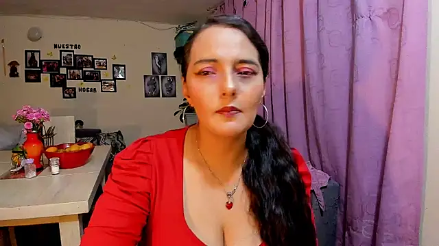 emma luxy online show from 02-18-26, 12:19