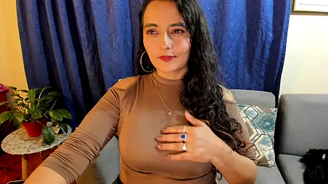 emma luxy online show from 01-23-25, 05:56