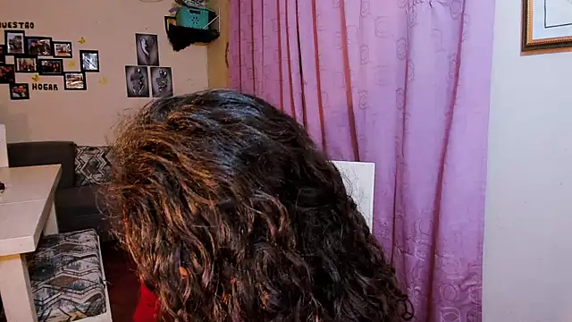 emma luxy online show from 02-08-26, 01:47