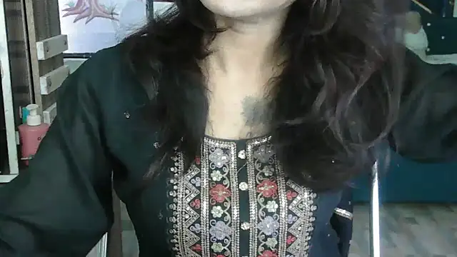 Snapshot of JannatDoll1 chatting on 05-27-26, 01:18 JannatDoll1 online show from 05-27-26, 01:18