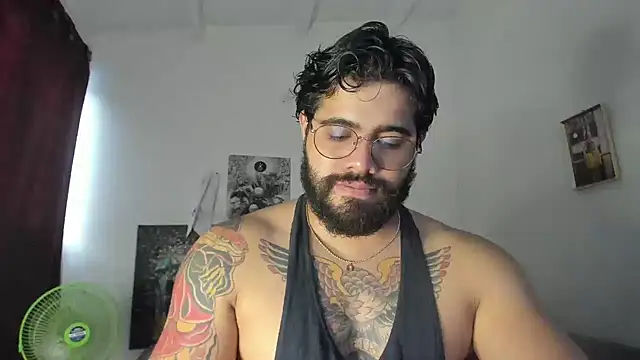 Snapshot of _Coddygold_ chatting on 03-10-25, 11:23  Coddygold  online show from 03-10-25, 11:23