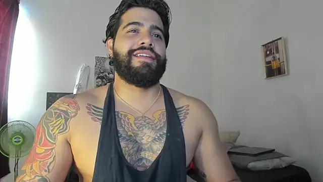 Snapshot of _Coddygold_ chatting on 03-12-25, 12:04  Coddygold  online show from 03-12-25, 12:04