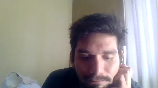 Snapshot of Tomthelong chatting on 02-06-25, 10:43 Tomthelong online show from 02-06-25, 10:43