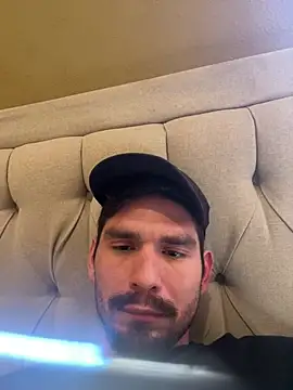 Snapshot of Tomthelong chatting on 03-12-25, 09:56 Tomthelong online show from 03-12-25, 09:56