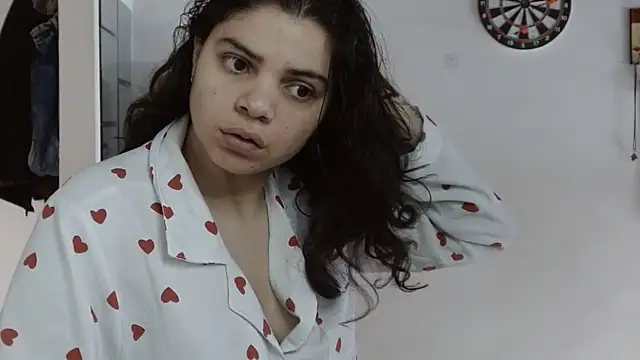 Snapshot of Nikkykora15 chatting on 06-11-26, 07:44 Nikkykora15 online show from 06-11-26, 07:44