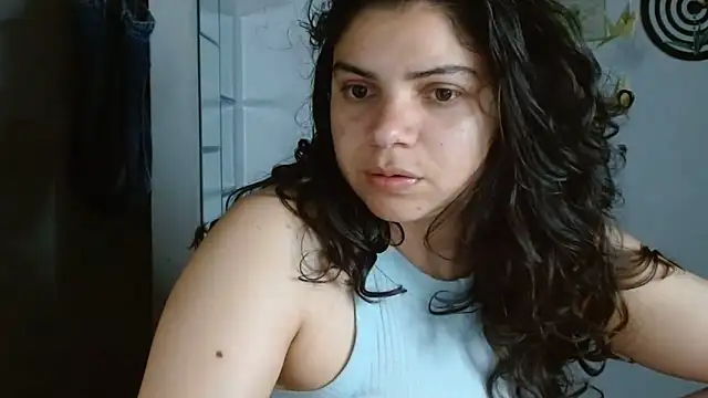 Snapshot of Nikkykora15 chatting on 05-10-26, 01:31 Nikkykora15 online show from 05-10-26, 01:31