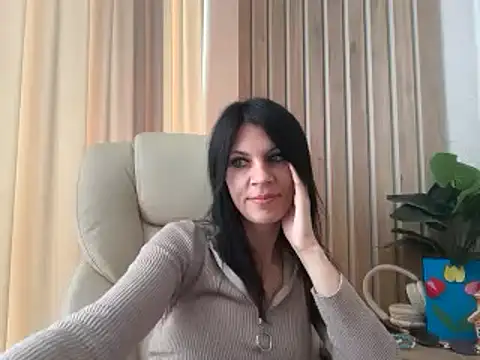 Snapshot of InjaAtHome chatting on 06-16-26, 09:09 InjaAtHome online show from 06-16-26, 09:09