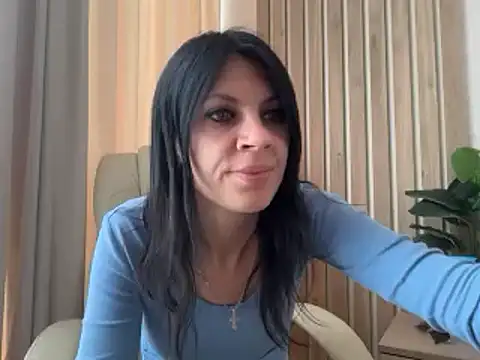 Snapshot of InjaAtHome chatting on 05-20-26, 05:59 InjaAtHome online show from 05-20-26, 05:59