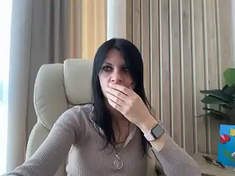 Snapshot of InjaAtHome chatting on 05-28-26, 05:59 InjaAtHome online show from 05-28-26, 05:59