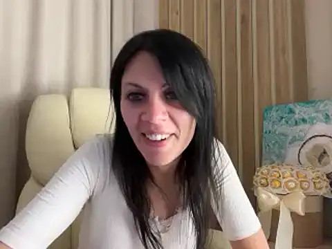 Snapshot of InjaAtHome chatting on 07-24-26, 09:33 InjaAtHome online show from 07-24-26, 09:33