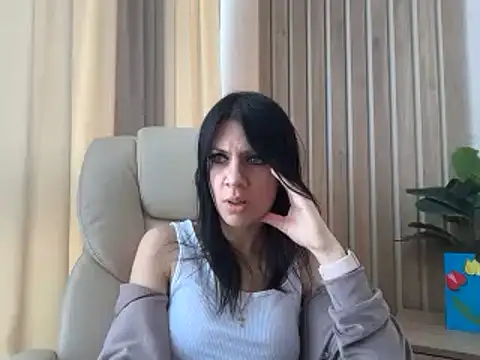 Snapshot of InjaAtHome chatting on 04-27-26, 06:11 InjaAtHome online show from 04-27-26, 06:11