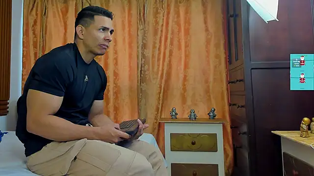 ChoreyTaiylor online show from 12-04-25, 01:43