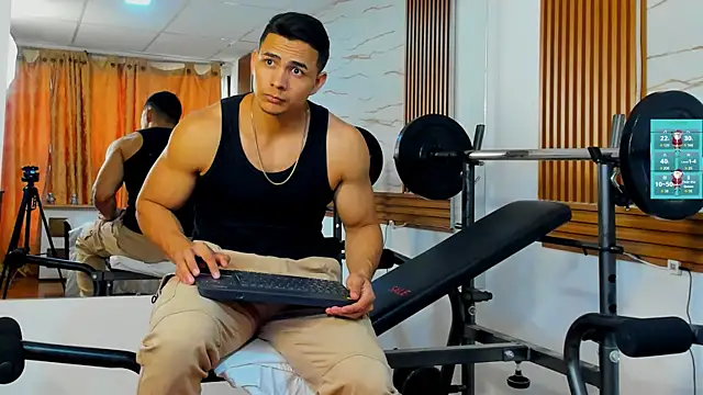 ChoreyTaiylor online show from 12-18-25, 03:16