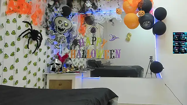 ChoreyTaiylor online show from 10-16-25, 02:36