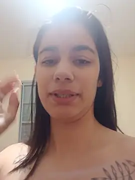 Snapshot of Mamamiabr chatting on 05-18-26, 04:12 Mamamiabr online show from 05-18-26, 04:12