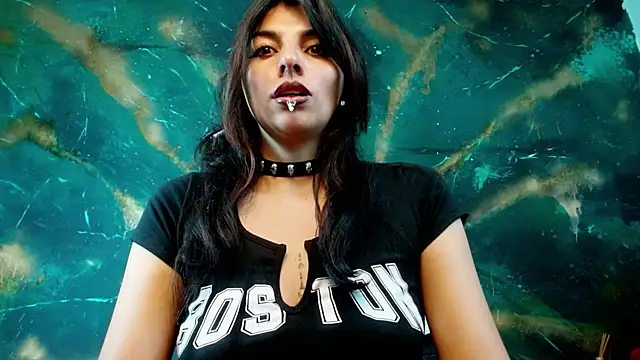 Snapshot of julieth_sex1 chatting on 09-25-25, 05:35 julieth sex1 online show from 09-25-25, 05:35