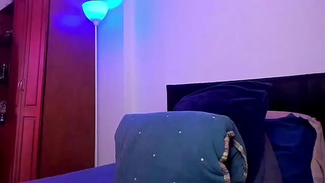 Snapshot of Eiden_allenx chatting on 02-25-26, 02:17 Eiden allenx online show from 02-25-26, 02:17