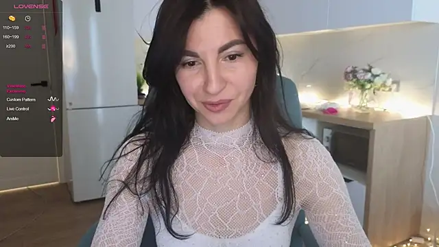 Snapshot of Mary_love16 chatting on 05-08-26, 07:34 Mary love16 online show from 05-08-26, 07:34