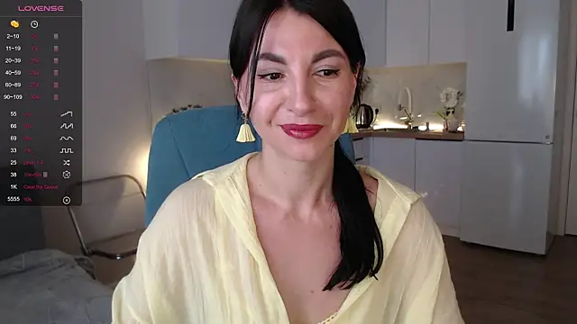Snapshot of Mary_love16 chatting on 07-06-26, 06:20 Mary love16 online show from 07-06-26, 06:20