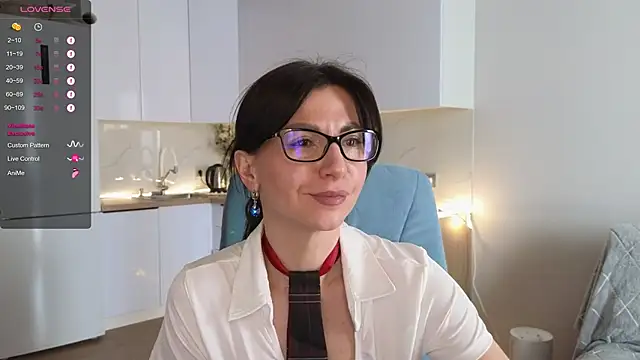 Snapshot of Mary_love16 chatting on 05-15-26, 08:23 Mary love16 online show from 05-15-26, 08:23