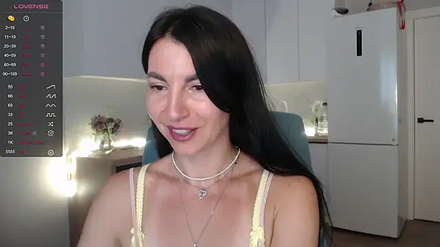 Snapshot of Mary_love16 chatting on 07-27-26, 07:37 Mary love16 online show from 07-27-26, 07:37