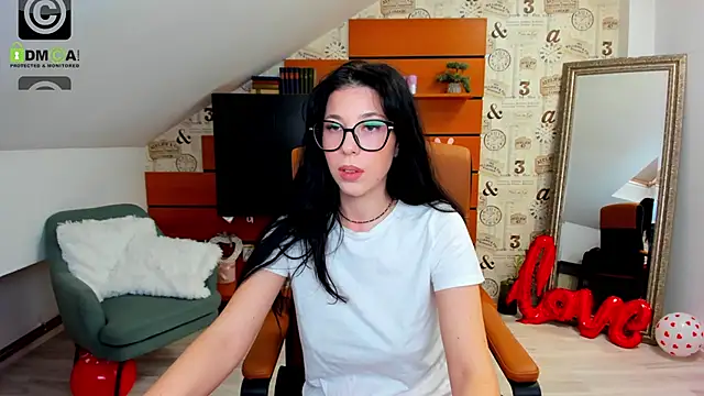 EmillyTaylor online show from 02-27-25, 07:41