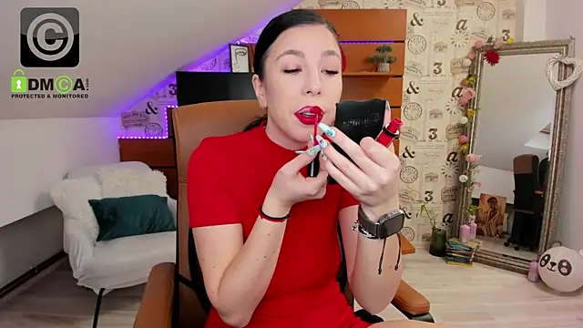 EmillyTaylor online show from 04-17-26, 03:42