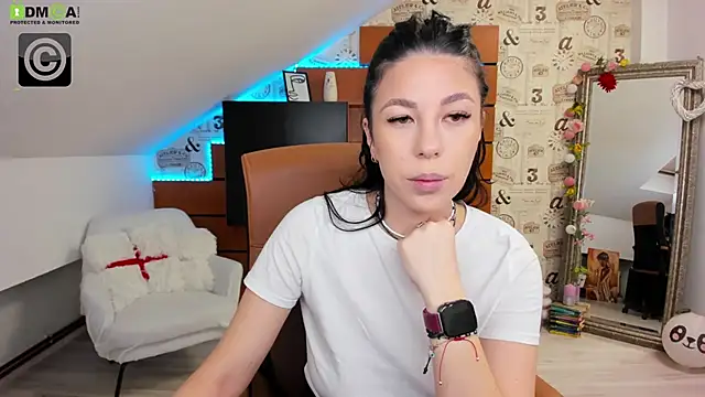 Snapshot of EmillyTaylor chatting on 02-03-26, 04:32 EmillyTaylor online show from 02-03-26, 04:32