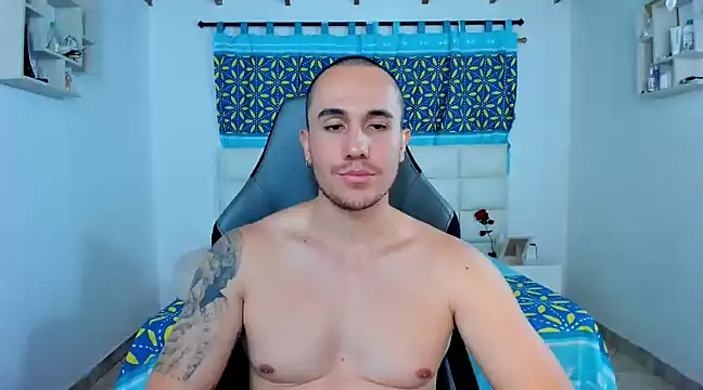 Snapshot of juan__jimenez chatting on 02-13-25, 02:12 juan jimenez online show from 02-13-25, 02:12