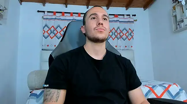 Snapshot of juan__jimenez chatting on 03-21-25, 06:16 juan jimenez online show from 03-21-25, 06:16