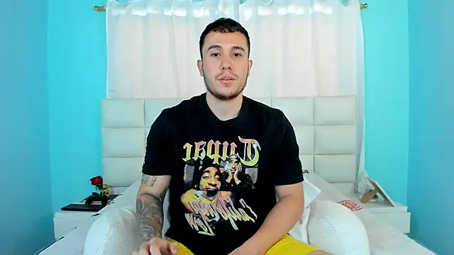 Snapshot of juan__jimenez chatting on 09-23-25, 08:05 juan jimenez online show from 09-23-25, 08:05