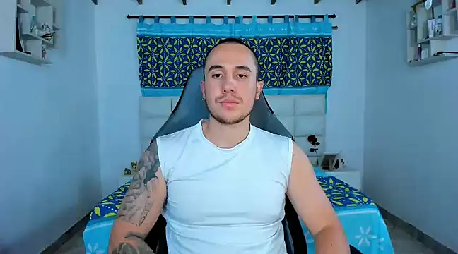 Snapshot of juan__jimenez chatting on 02-04-25, 01:56 juan jimenez online show from 02-04-25, 01:56