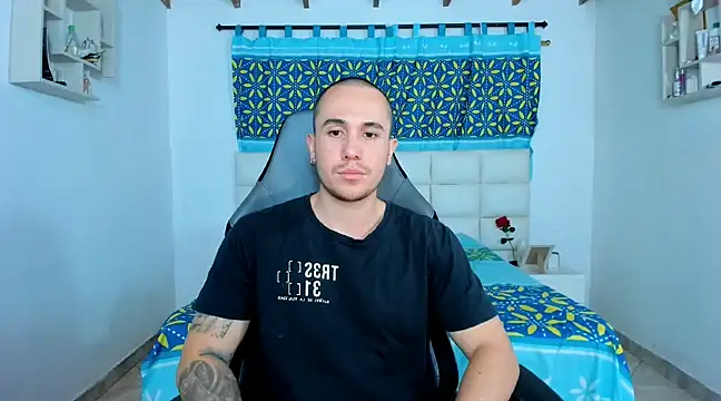 Snapshot of juan__jimenez chatting on 02-11-25, 11:33 juan jimenez online show from 02-11-25, 11:33