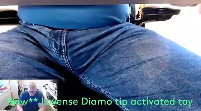 Snapshot of RicRockhard chatting on 01-02-25, 01:08 RicRockhard online show from 01-02-25, 01:08