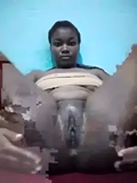 pussyqueene online show from 11-17-25, 03:10