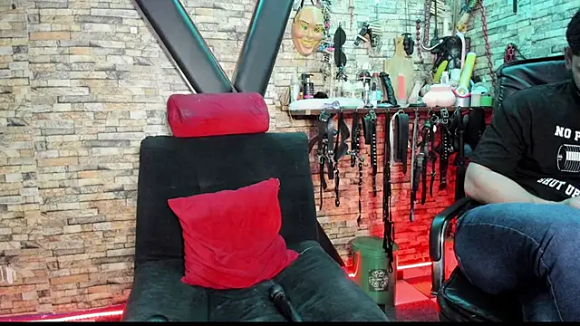 Liltildeman moon online show from 10-11-25, 09:16