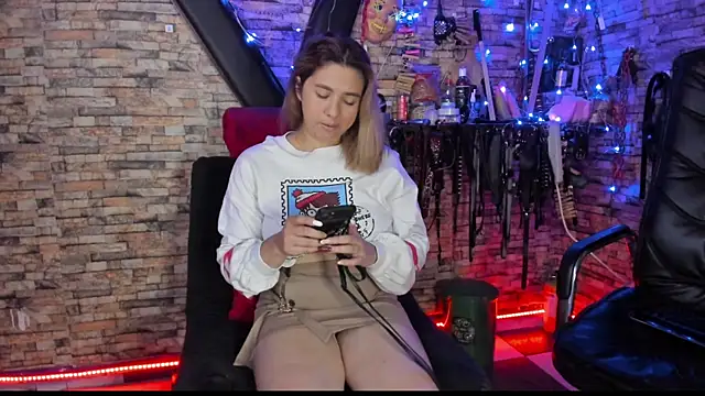 Liltildeman moon online show from 02-17-26, 09:23