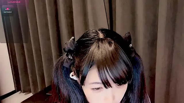 Snapshot of candy-yiyi chatting on 05-28-26, 01:13 candy-yiyi online show from 05-28-26, 01:13