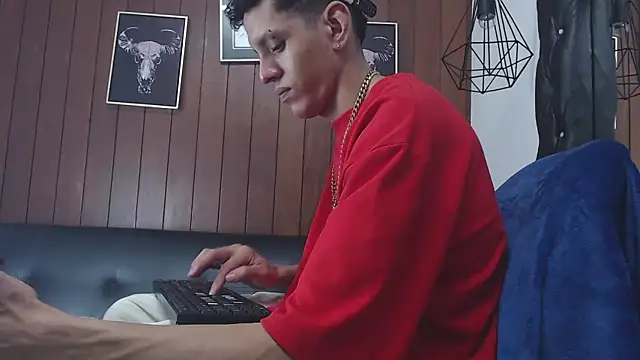 GaboReyes online show from 02-19-25, 05:49