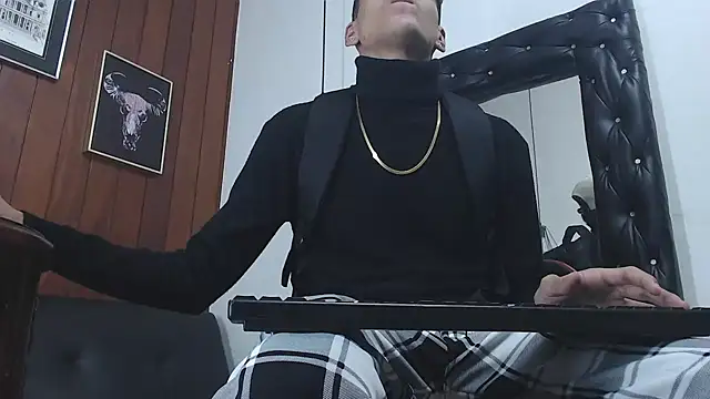 GaboReyes online show from 01-28-25, 03:15
