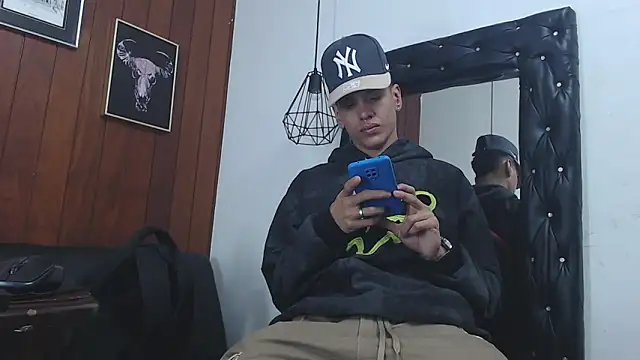 GaboReyes online show from 02-16-25, 03:47