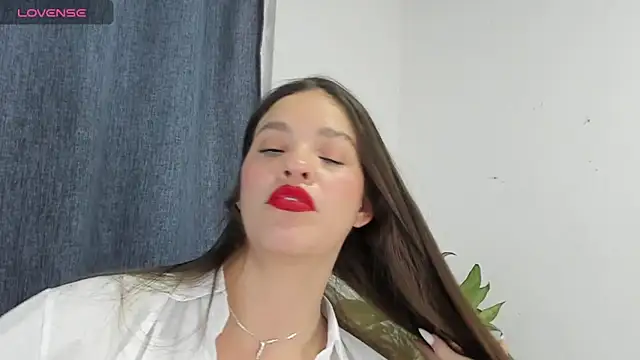 zoe69x online show from 03-18-25, 12:51