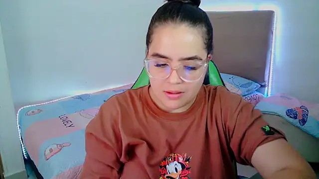  alicia z online show from 02-07-25, 07:49