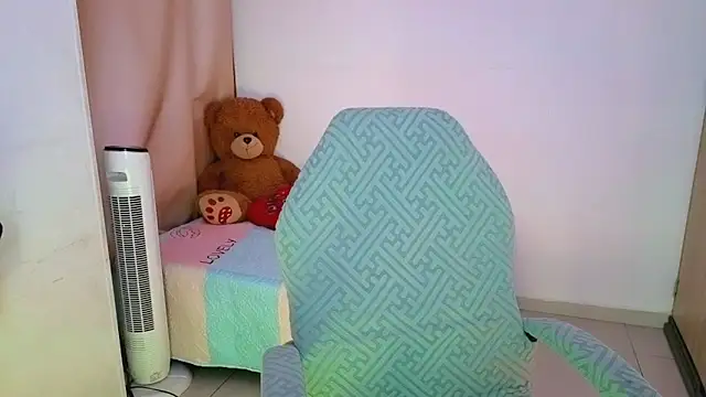  alicia z online show from 04-14-26, 07:19