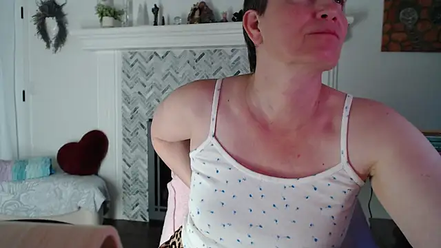 AuroraWillows online show from 03-11-26, 02:38